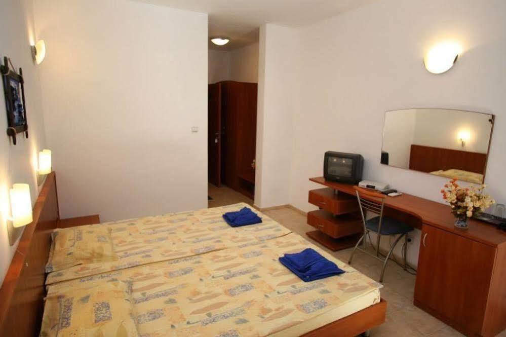 Siana Hotel Sveti Vlas Esterno foto