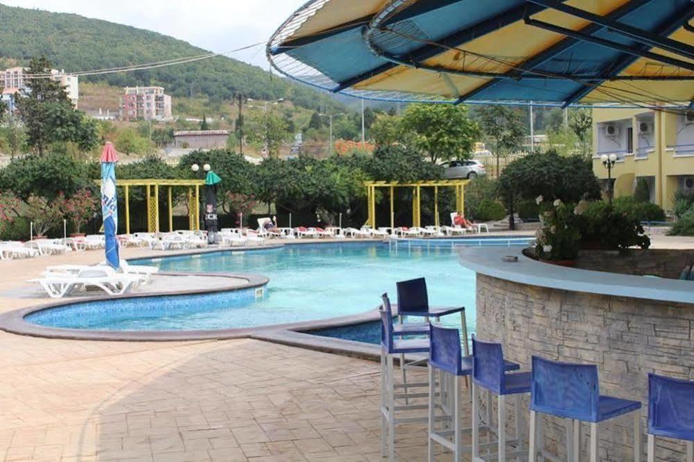 Siana Hotel Sveti Vlas Esterno foto